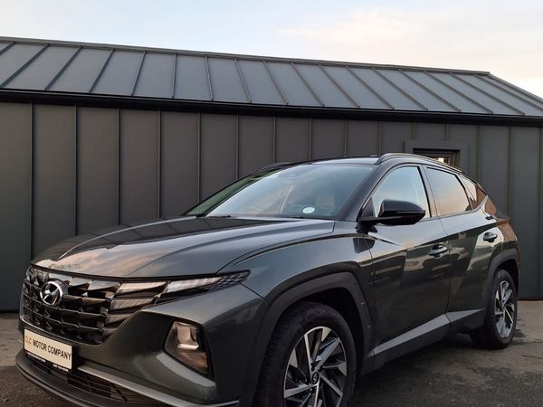Hyundai Tucson SUV, Petrol Hybrid, 2022, Grey