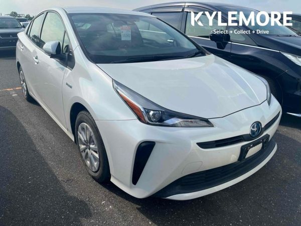 Toyota Prius Hatchback, Petrol Hybrid, 2020, White