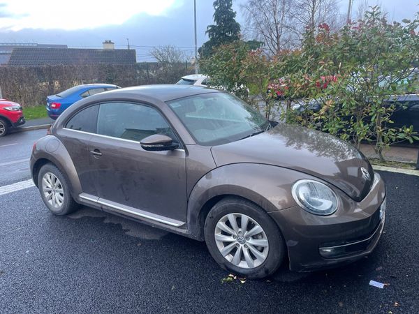 Volkswagen Beetle Hatchback, Petrol, 2014, Brown