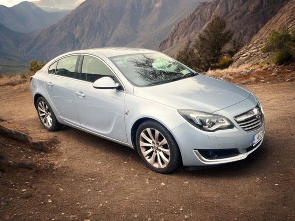 Vauxhall Insignia Hatchback, Diesel, 2014, Silver
