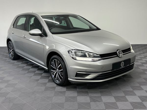 Volkswagen Golf Hatchback, Petrol, 2017, Silver