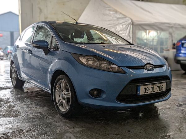 Ford Fiesta Hatchback, Petrol, 2009, Blue