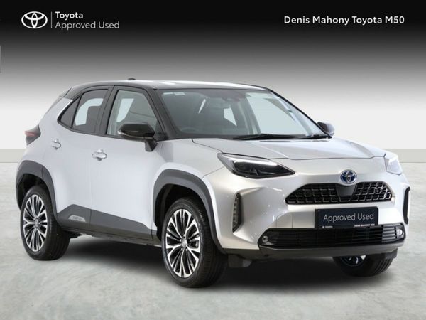 Toyota Yaris Cross Hatchback, Petrol Hybrid, 2024, Silver