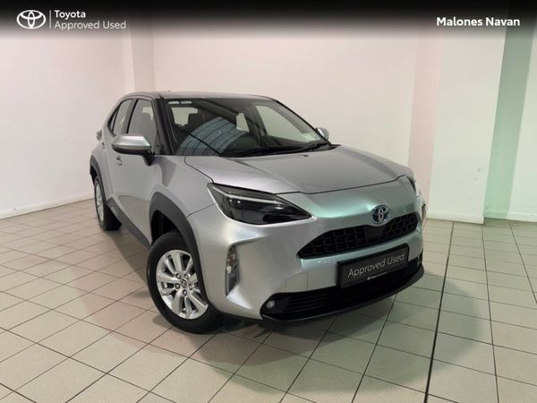 Toyota Yaris Cross Hatchback, Petrol Hybrid, 2023, Grey
