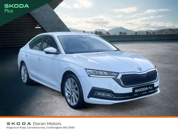 Skoda Octavia Saloon, Diesel, 2022, White