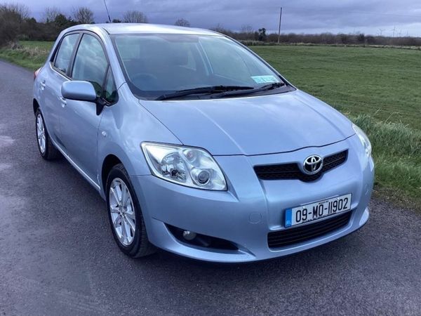 Toyota Auris Hatchback, Petrol, 2009, Blue
