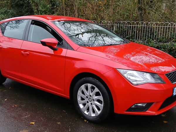 SEAT Leon Hatchback, Petrol, 2016, Red