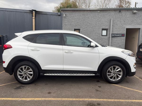 Hyundai Tucson SUV, Diesel, 2016, White