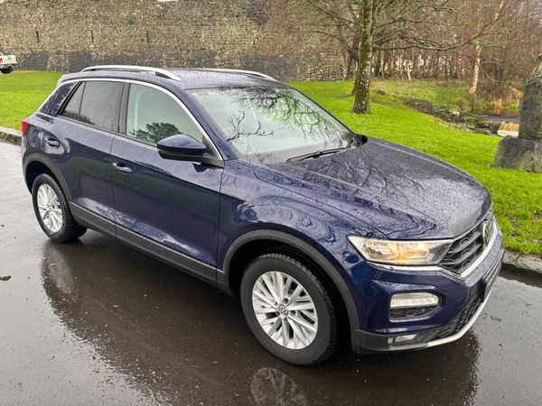 Volkswagen T-Roc SUV, Diesel, 2018, Blue