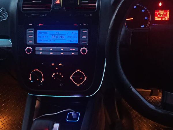 Volkswagen Jetta Saloon, Diesel, 2008, Grey