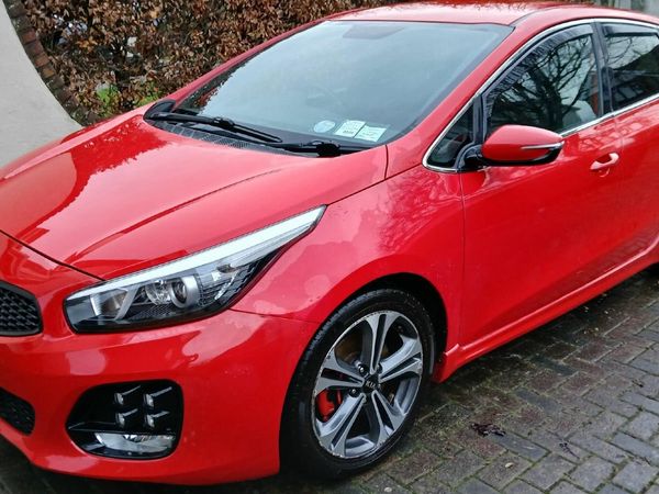 Kia Ceed Hatchback, Petrol, 2017, Red