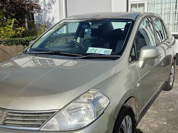 Nissan Tiida Saloon, Petrol, 2008, Silver