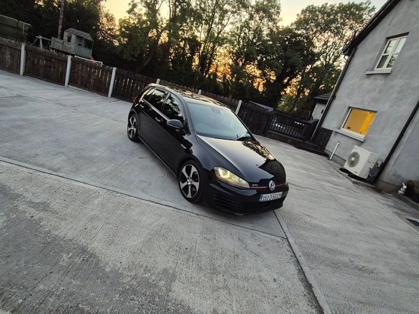 Volkswagen Golf Hatchback, Petrol, 2015, Black