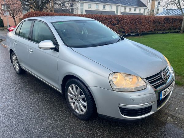 Volkswagen Jetta Saloon, Petrol, 2008, Silver