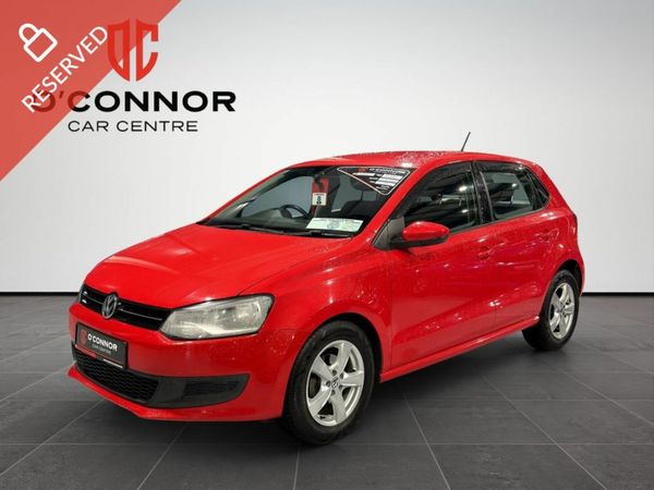 Volkswagen Polo Hatchback, Petrol, 2014, Red