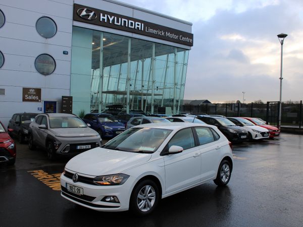Volkswagen Polo Hatchback, Petrol, 2019, White