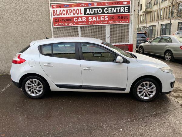 Renault Megane Hatchback, Diesel, 2013, White