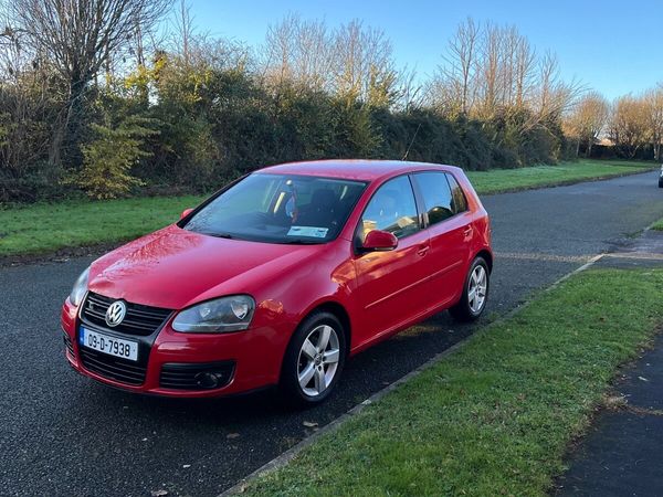 Volkswagen Golf Hatchback, Petrol, 2009, Red