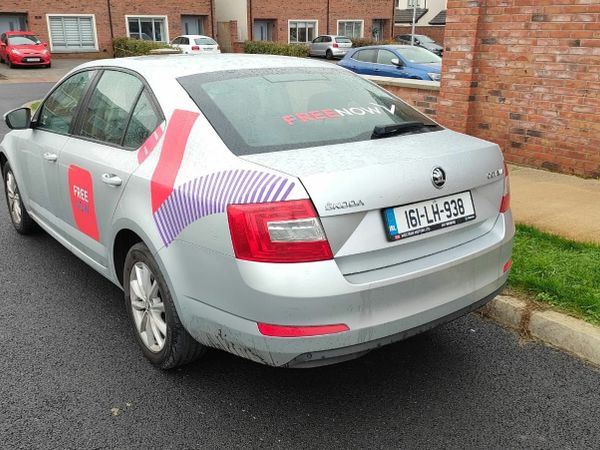 Skoda Octavia Saloon, Diesel, 2016, Silver