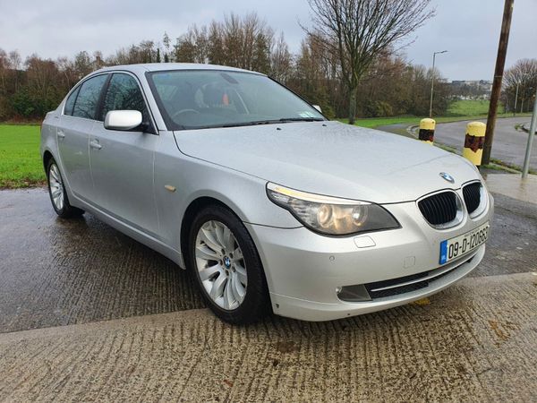 BMW 5-Series Saloon, Diesel, 2009, Silver