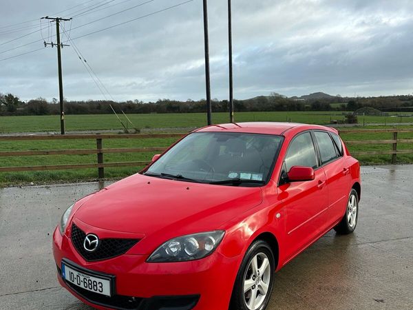 Mazda Mazda3 Hatchback, Petrol, 2010, Red