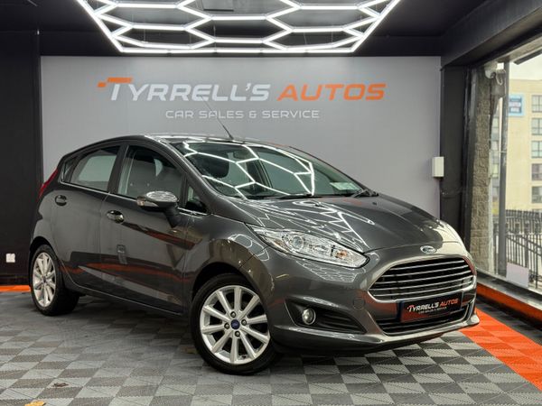 Ford Fiesta Hatchback, Petrol, 2016, Grey