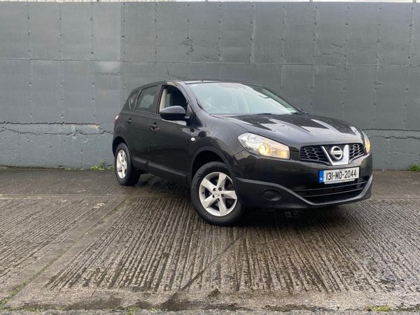 Nissan Qashqai Hatchback, Diesel, 2013, Black