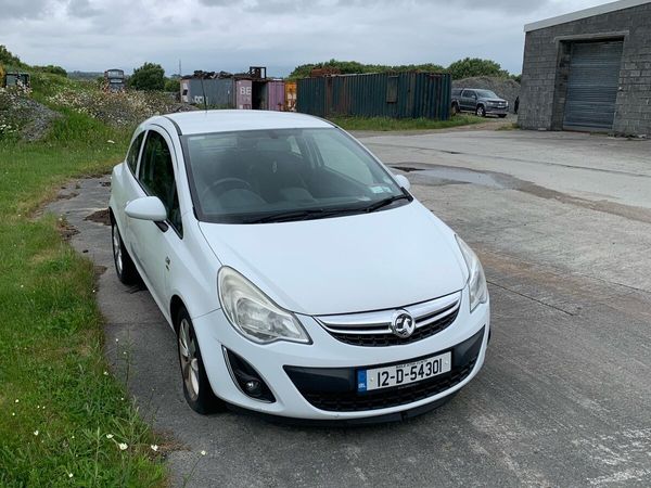 Vauxhall Corsa Hatchback, Diesel, 2012, White