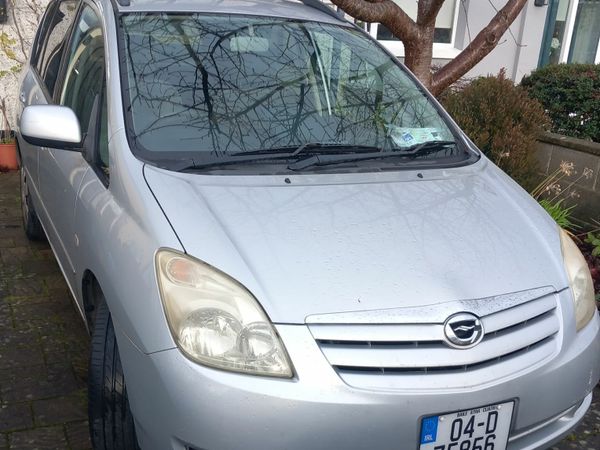 Toyota Corolla Estate, Petrol, 2004, Silver