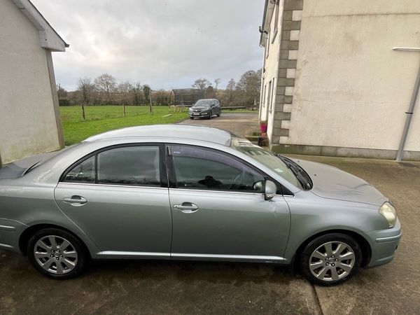 Toyota Avensis Saloon, Petrol, 2008, Grey
