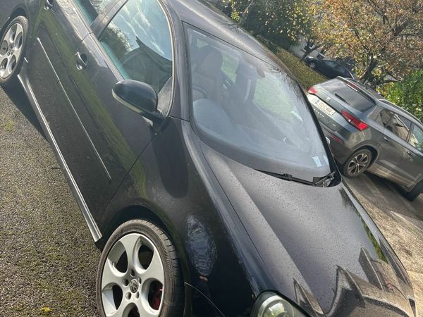 Volkswagen Golf Hatchback, Petrol, 2005, Black