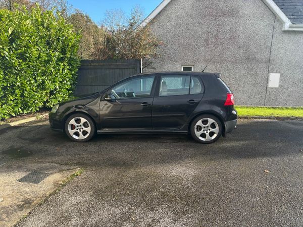 Volkswagen Golf Hatchback, Petrol, 2005, Black