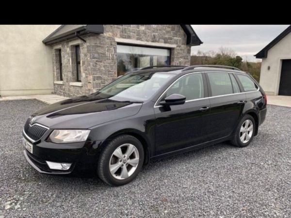 Skoda Octavia Estate, Diesel, 2017, Black