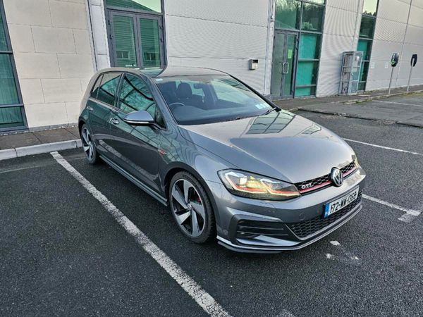 Volkswagen Golf Hatchback, Petrol, 2017, Grey