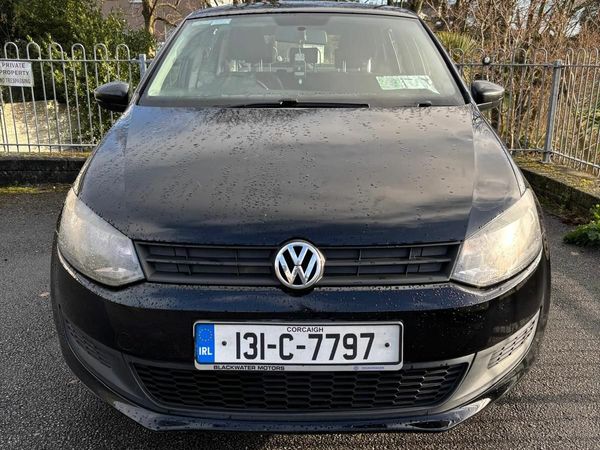 Volkswagen Polo Hatchback, Petrol, 2013, Black