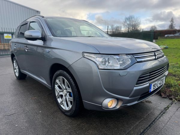 Mitsubishi Outlander SUV, Petrol Plug-in Hybrid, 2015, Grey