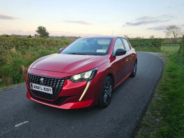 Peugeot 208 Hatchback, Petrol, 2022, Red