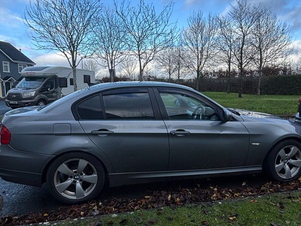 BMW 3-Series Saloon, Diesel, 2009, Grey