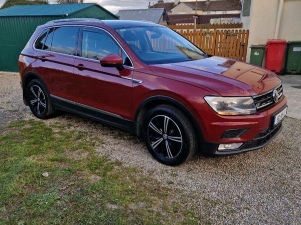 Volkswagen Tiguan SUV, Diesel, 2016, Red