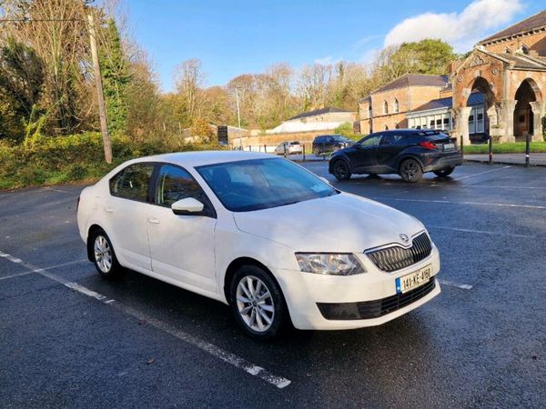 Skoda Octavia , Diesel, 2014, White