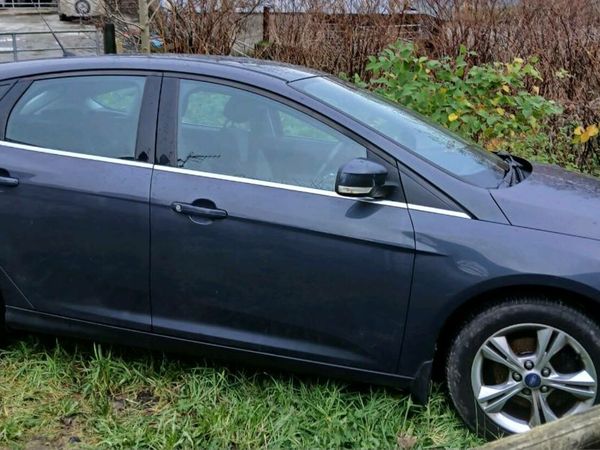 Ford Focus Hatchback, Diesel, 2012, Grey
