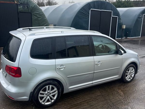 Volkswagen Touran MPV, Diesel, 2012, Silver