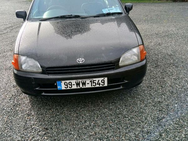 Toyota Starlet Hatchback, Petrol, 1999, Black