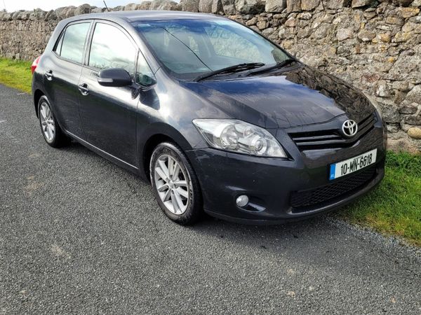Toyota Auris Hatchback, Diesel, 2010, Black