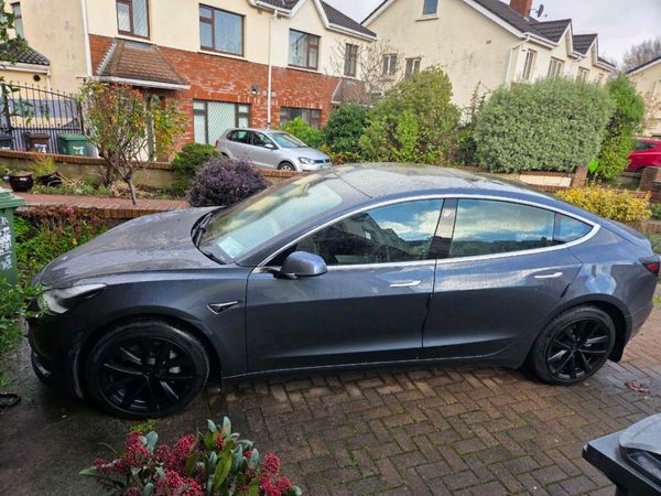 Tesla Model 3 Saloon, Electric, 2020, Grey