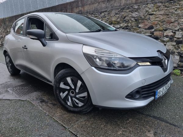 Renault Clio Hatchback, Petrol, 2015, Silver