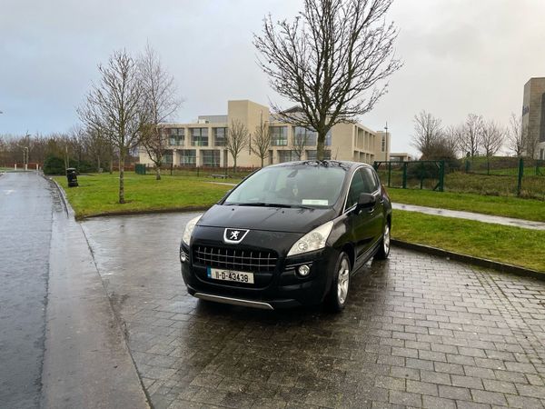 Peugeot 3008 MPV, Diesel, 2011, Black