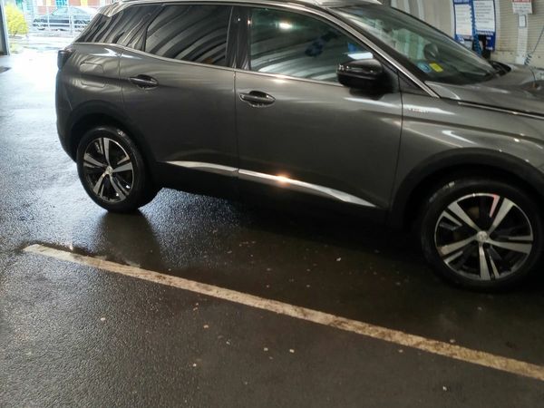 Peugeot 3008 MPV, Petrol, 2020, Grey