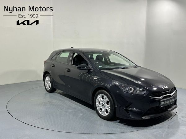 Kia Ceed Hatchback, Diesel Hybrid, 2023, Black