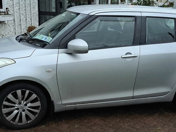 Suzuki Swift Hatchback, Petrol, 2012, Silver